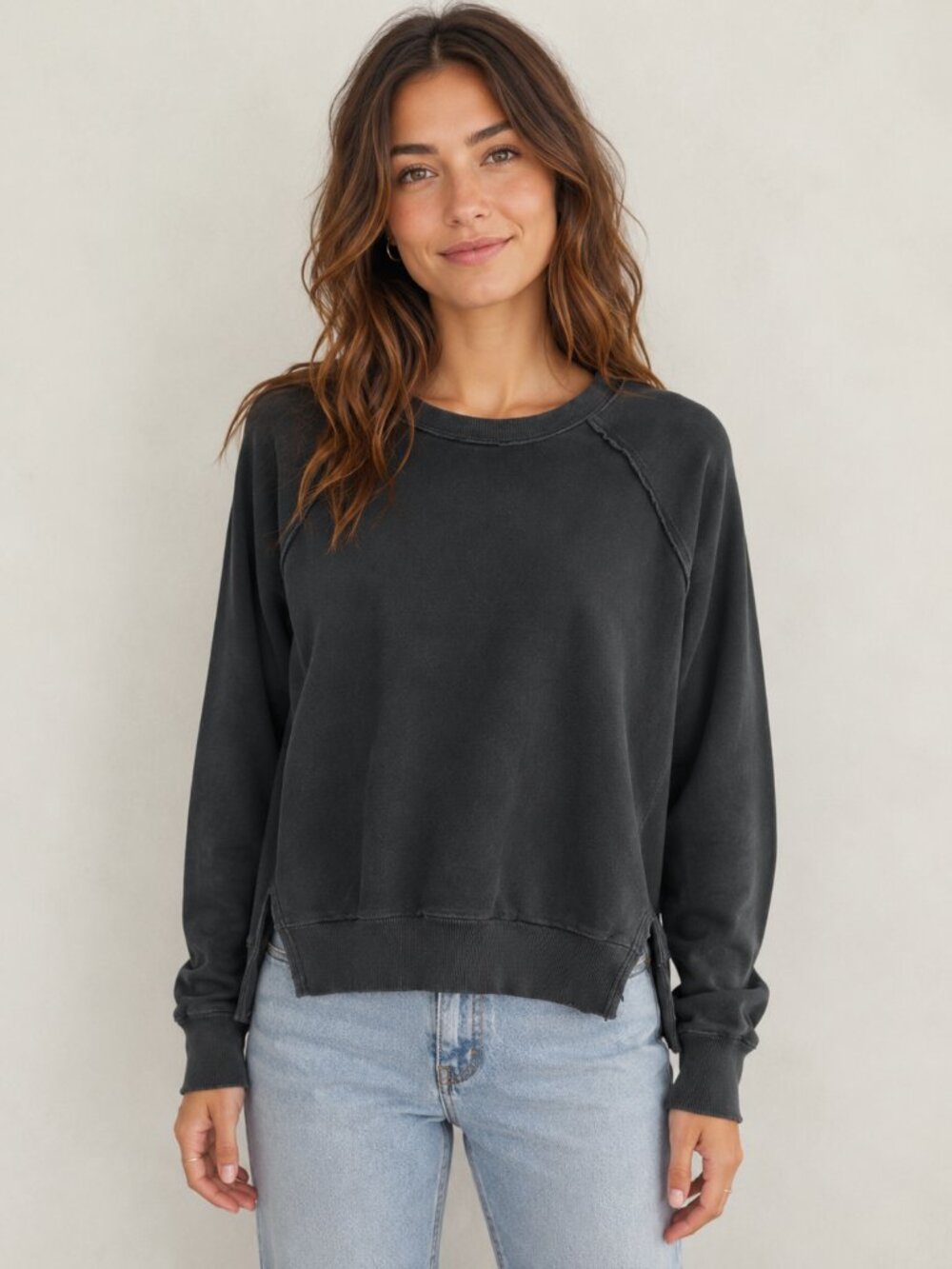 American Eagle XS Charcoal Black Washed Crewneck Sweatshirt Raglan Side Slit